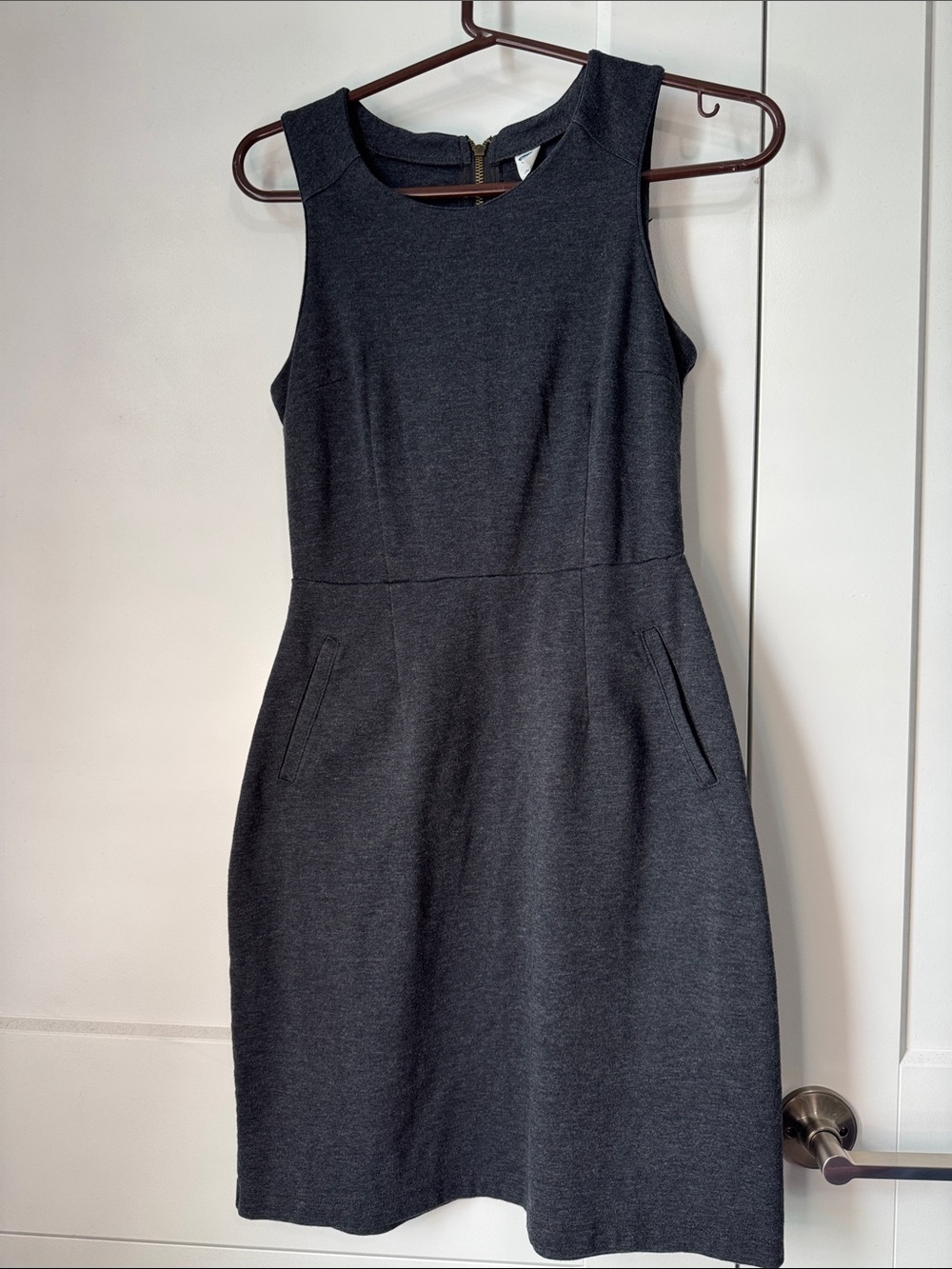 Classic Sleeveless Dress in Dark Charcoal size XS
